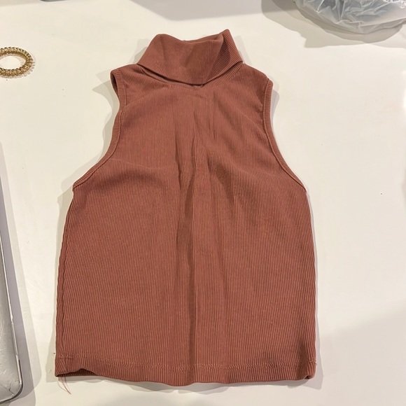 ZARA turtleneck tank top - Picture 1 of 2